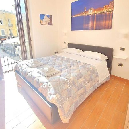 Dimora Donna Vittoria - Bari Vecchia Apartamento Exterior foto