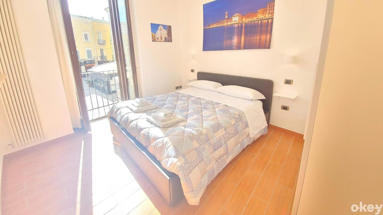 Dimora Donna Vittoria - Bari Vecchia Apartamento Exterior foto