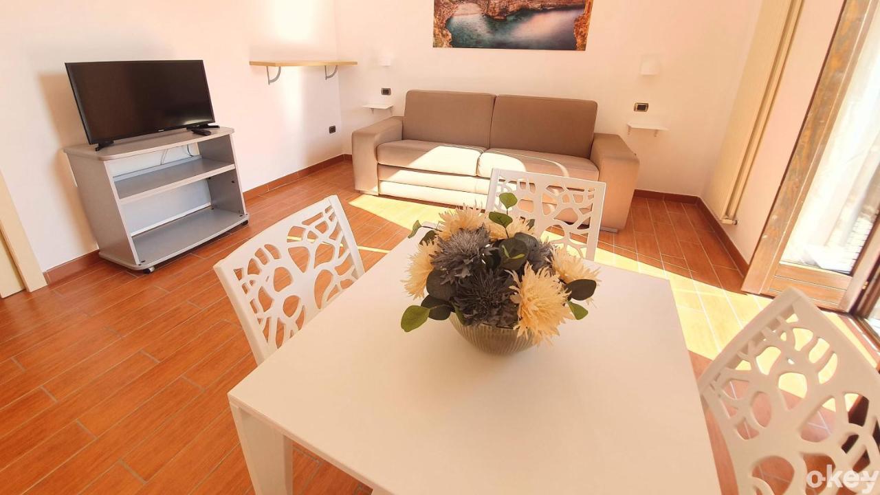 Dimora Donna Vittoria - Bari Vecchia Apartamento Exterior foto