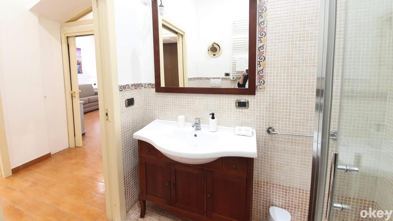 Dimora Donna Vittoria - Bari Vecchia Apartamento Exterior foto